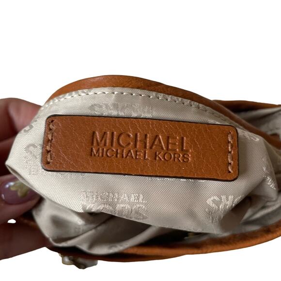 Michael Kors MK Crossbody Bag and Continental Wallet Bundle - Picture 10 of 15